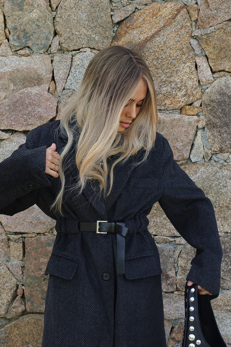 Manteau long ceinture