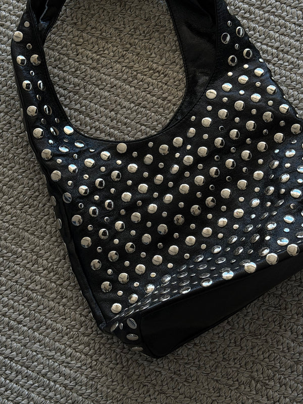 Sac a main clouté (grand modèle)