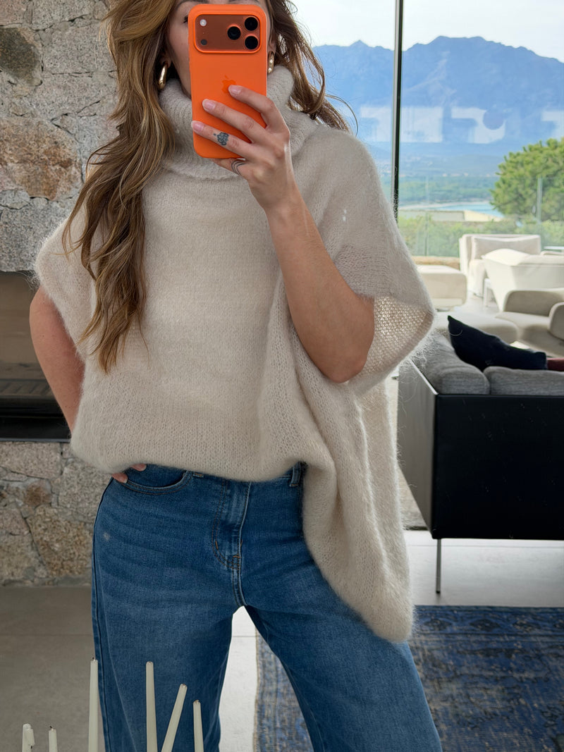 Pull sans manche col roulé