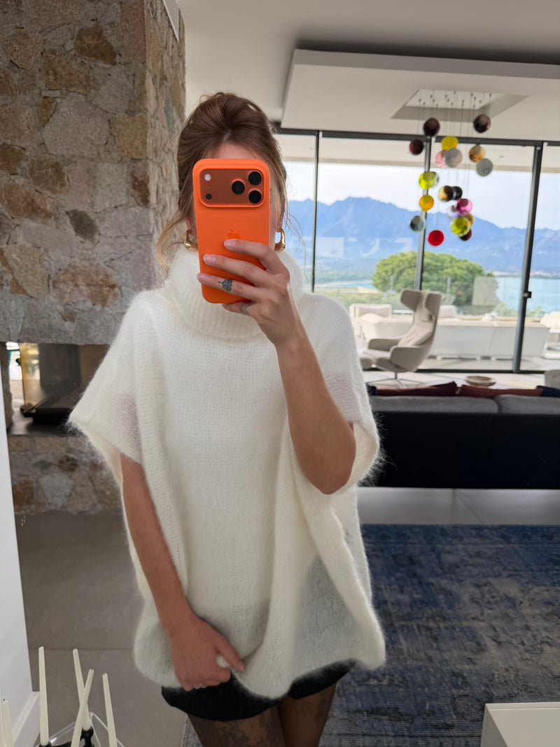 Pull sans manche col roulé